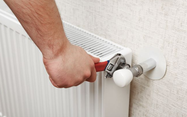 暖氣片溫控設(shè)施不能私自拆除，會(huì)導(dǎo)致樓棟水力失衡